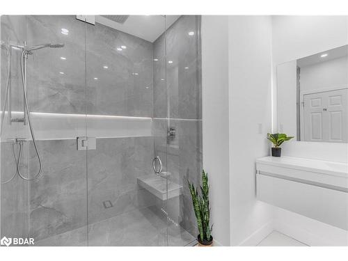 2053 Wilson Street, Innisfil, ON - Indoor Photo Showing Bathroom