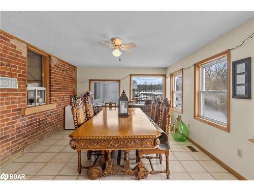 6511 21/22 Sideroad Nottawasaga, Stayner, ON - Indoor Photo Showing Dining Room