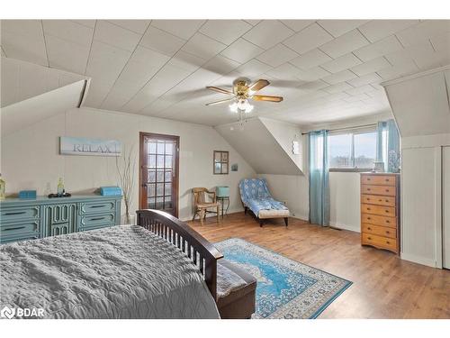 6511 21/22 Sideroad Nottawasaga, Stayner, ON - Indoor Photo Showing Bedroom