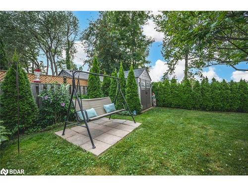 11 Nugent Court, Barrie, ON - Outdoor With Backyard