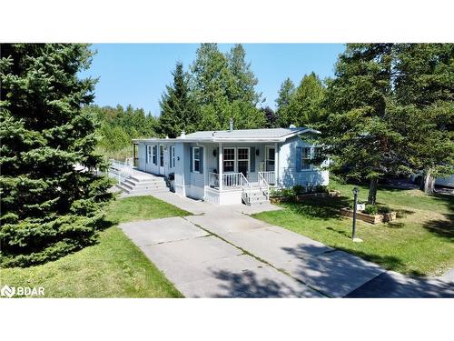 3 St. James Place, Wasaga Beach, ON - Outdoor With Facade