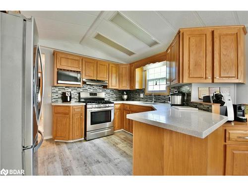 3 St. James Place, Wasaga Beach, ON - Indoor Photo Showing Kitchen