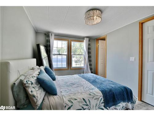 3 St. James Place, Wasaga Beach, ON - Indoor Photo Showing Bedroom