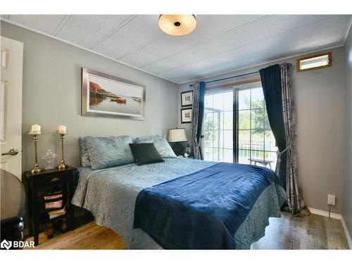 3 St. James Place, Wasaga Beach, ON - Indoor Photo Showing Bedroom