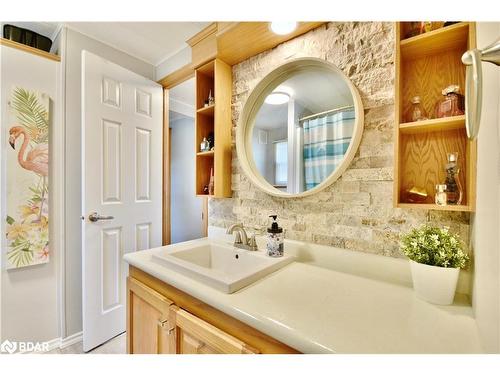 3 St. James Place, Wasaga Beach, ON - Indoor Photo Showing Bathroom