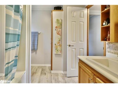 3 St. James Place, Wasaga Beach, ON - Indoor Photo Showing Bathroom