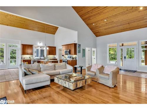 261 Fire Route 36, North Kawartha Twp, ON - Indoor Photo Showing Living Room