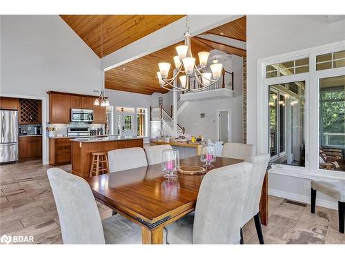 261 Fire Route 36, North Kawartha Twp, ON - Indoor Photo Showing Dining Room