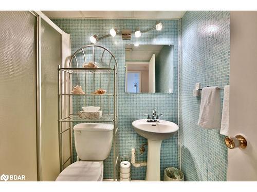 35 Shaw Crescent, Barrie, ON - Indoor Photo Showing Bathroom