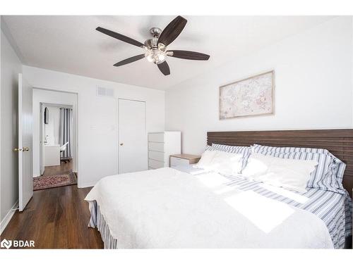 19-120 D'Ambrosio Drive, Barrie, ON - Indoor Photo Showing Bedroom