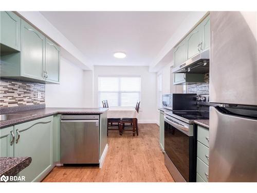 19-120 D'Ambrosio Drive, Barrie, ON - Indoor Photo Showing Kitchen With Stainless Steel Kitchen