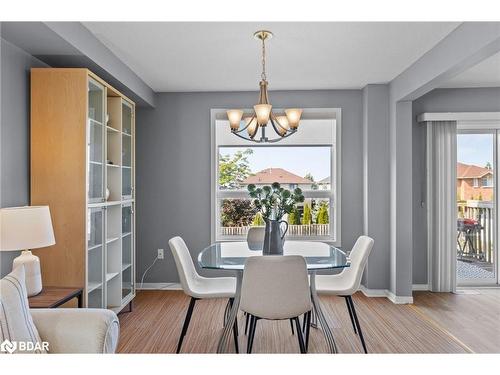 70 Courtney Crescent, Barrie, ON - Indoor Photo Showing Dining Room