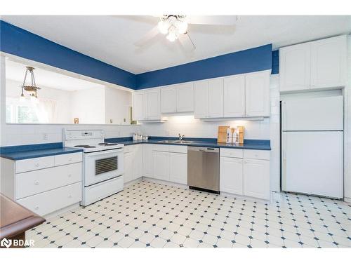 205262 Highway 26, Meaford, ON - Indoor Photo Showing Kitchen