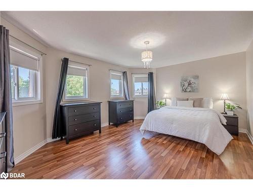 126 Madelaine Drive, Barrie, ON - Indoor Photo Showing Bedroom