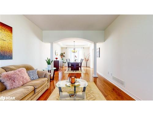 438 Biener Drive, Saugeen Shores, ON - Indoor Photo Showing Living Room