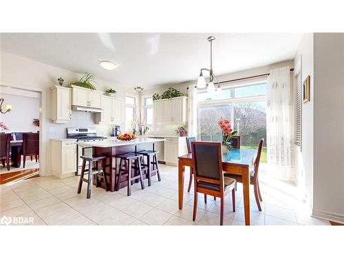 438 Biener Drive, Saugeen Shores, ON - Indoor Photo Showing Dining Room