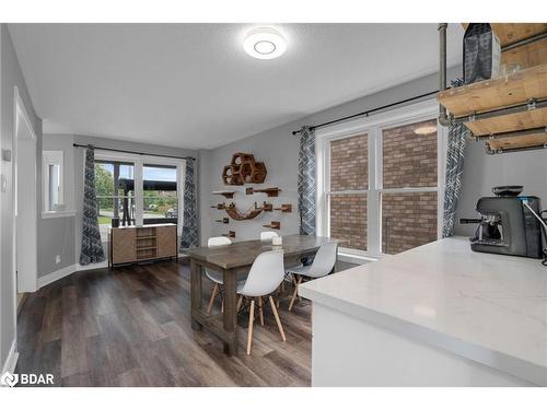 217 Pringle Drive, Barrie, ON - Indoor Photo Showing Dining Room