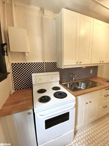 2 Hyde Park Avenue, Hamilton, ON - Indoor Photo Showing Kitchen With Double Sink