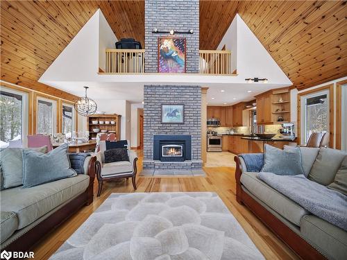 983 Bass Lake Sideroad E, Oro-Medonte, ON - Indoor Photo Showing Living Room With Fireplace