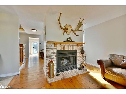 1889 Applewood Avenue, Innisfil, ON - Indoor Photo Showing Living Room With Fireplace