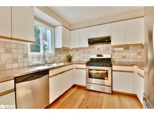 1889 Applewood Avenue, Innisfil, ON - Indoor Photo Showing Kitchen With Double Sink