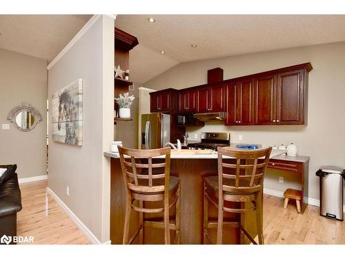 8 Nadia Crescent, Tiny, ON - Indoor Photo Showing Kitchen