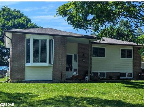 211 Sunset Crescent, Stroud, ON - Outdoor