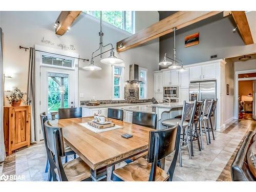 5 Dale Court, Oro-Medonte, ON - Indoor Photo Showing Dining Room