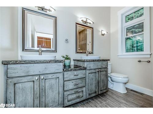 5 Dale Court, Oro-Medonte, ON - Indoor Photo Showing Bathroom