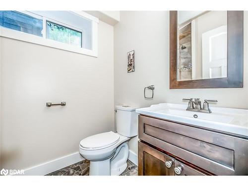 5 Dale Court, Oro-Medonte, ON - Indoor Photo Showing Bathroom