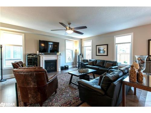 187 Findlay Drive, Collingwood, ON - Indoor Photo Showing Living Room With Fireplace