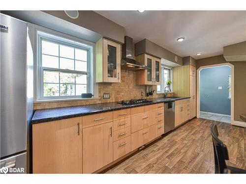 188 Nottawasaga Street, Orillia, ON - Indoor Photo Showing Kitchen