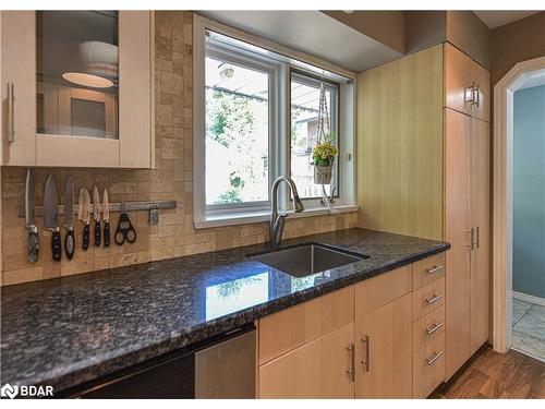 188 Nottawasaga Street, Orillia, ON - Indoor Photo Showing Kitchen