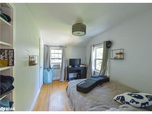 188 Nottawasaga Street, Orillia, ON - Indoor Photo Showing Bedroom