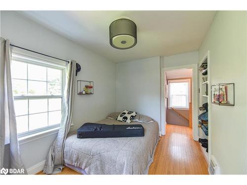 188 Nottawasaga Street, Orillia, ON - Indoor Photo Showing Bedroom