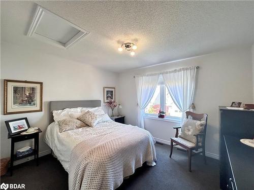 26 Bianca Crescent, Wasaga Beach, ON - Indoor Photo Showing Bedroom