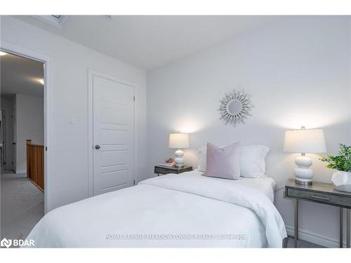 25 Elsegood Drive, Guelph, ON - Indoor Photo Showing Bedroom