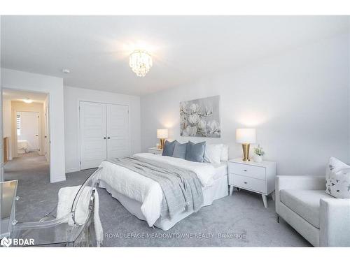 25 Elsegood Drive, Guelph, ON - Indoor Photo Showing Bedroom