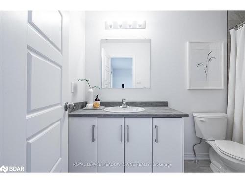 25 Elsegood Drive, Guelph, ON - Indoor Photo Showing Bathroom