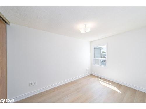 25 Overlord Crescent, Scarborough, ON - Indoor Photo Showing Other Room