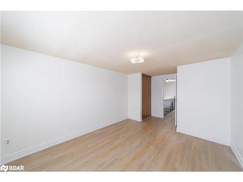 25 Overlord Crescent, Scarborough, ON - Indoor Photo Showing Other Room