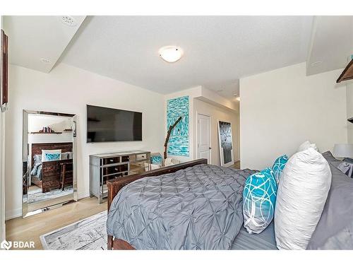 90 William Duncan Road Road, Toronto, ON - Indoor Photo Showing Bedroom