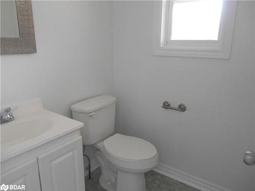 82 Brucker Road, Barrie, ON - Indoor Photo Showing Bathroom