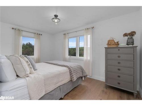 2456 Line 2 North, Oro-Medonte, ON - Indoor Photo Showing Bedroom