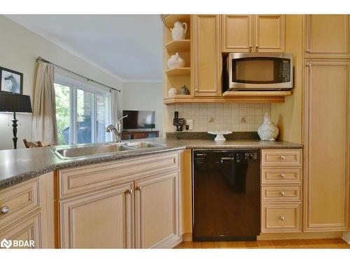 12 Willow Bay Drive, Springwater, ON - Indoor Photo Showing Kitchen With Double Sink