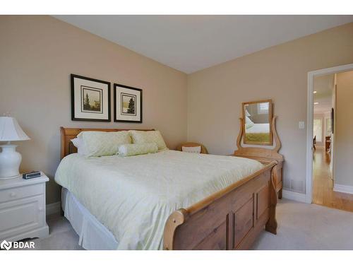 12 Willow Bay Drive, Springwater, ON - Indoor Photo Showing Bedroom