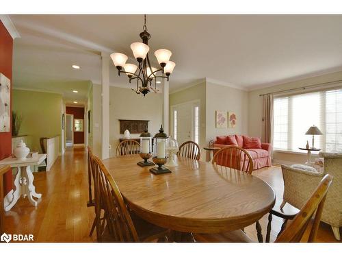 12 Willow Bay Drive, Springwater, ON - Indoor Photo Showing Dining Room