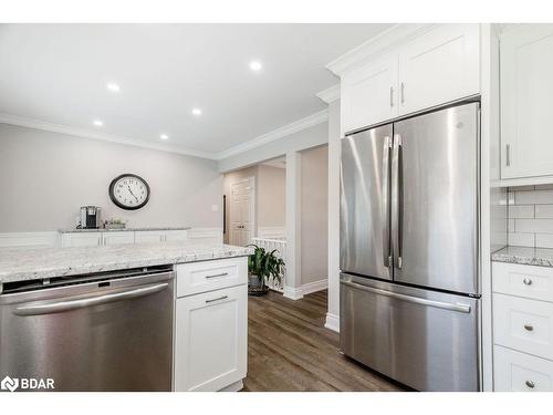 279 Anne Street N, Barrie, ON - Indoor Photo Showing Kitchen With Stainless Steel Kitchen