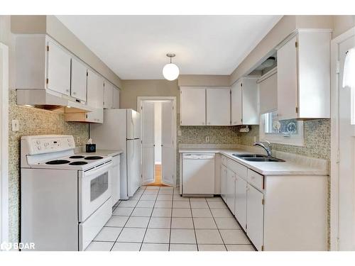 16 Lay Street, Barrie, ON - Indoor Photo Showing Kitchen With Double Sink