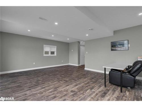 206 Prescott Drive, Stayner, ON - Indoor Photo Showing Other Room